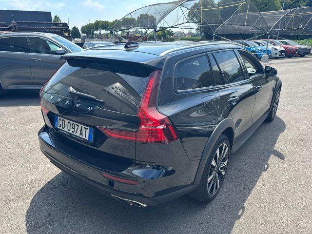 VOLVO V60 Cross Country B5 AWD Geartronic Business Pro MY 21