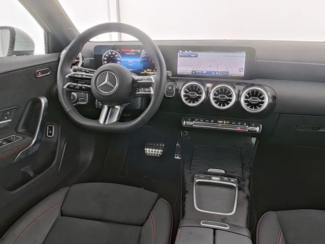 MERCEDES-BENZ A 250 e hybrid EQ AMG Line Advanced Plus