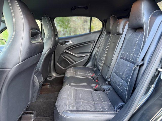 MERCEDES-BENZ GLA 200 d Automatic Premium