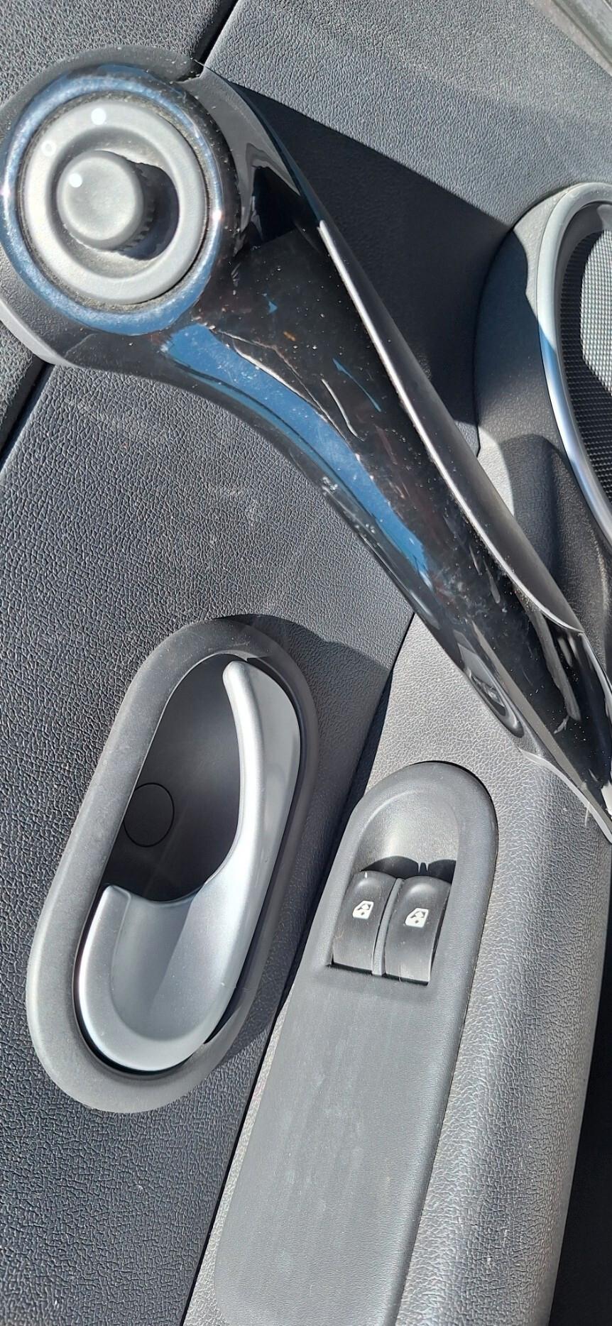Renault Clio 1.2 16V 5 porte Live!
