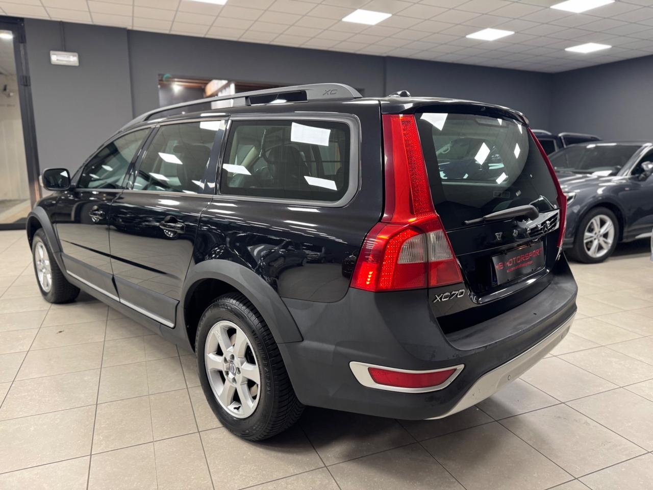 Volvo XC 70 XC70 D5 205 CV AWD Summum
