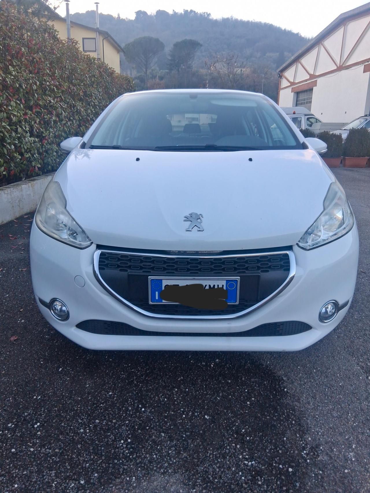 Peugeot 208 1.2 VTi 82 CV 5 porte Allure