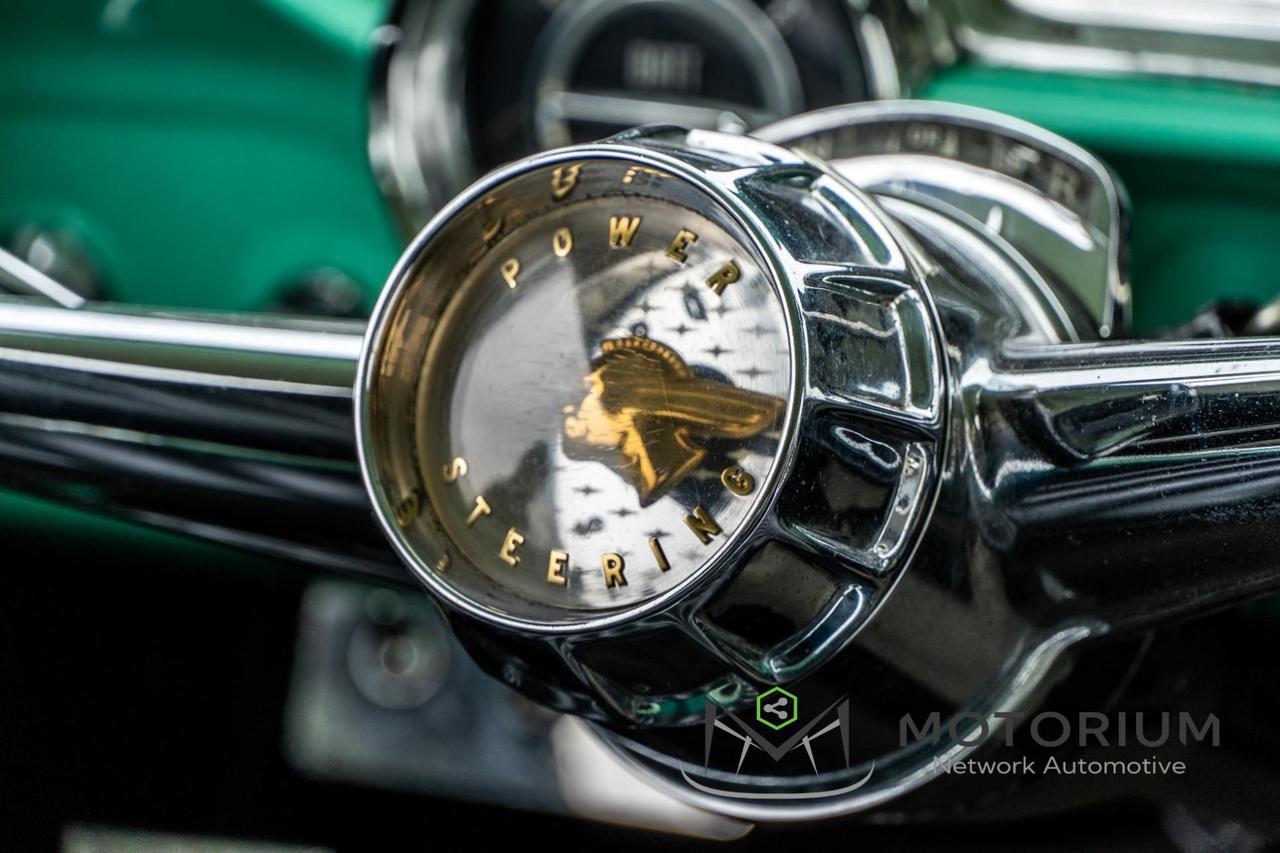 PONTIAC CHIEFTAIN 5.7 V8 - 2 DOOR HARDTOP 1957 - RESTAURO TOTALE