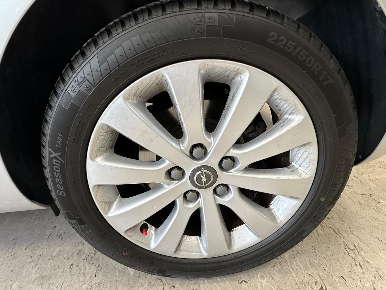 Opel Astra 1.7 CDTI 110CV 5 porte Cosmo