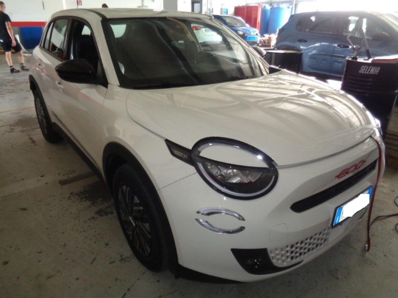 Fiat 600 54kWh Red