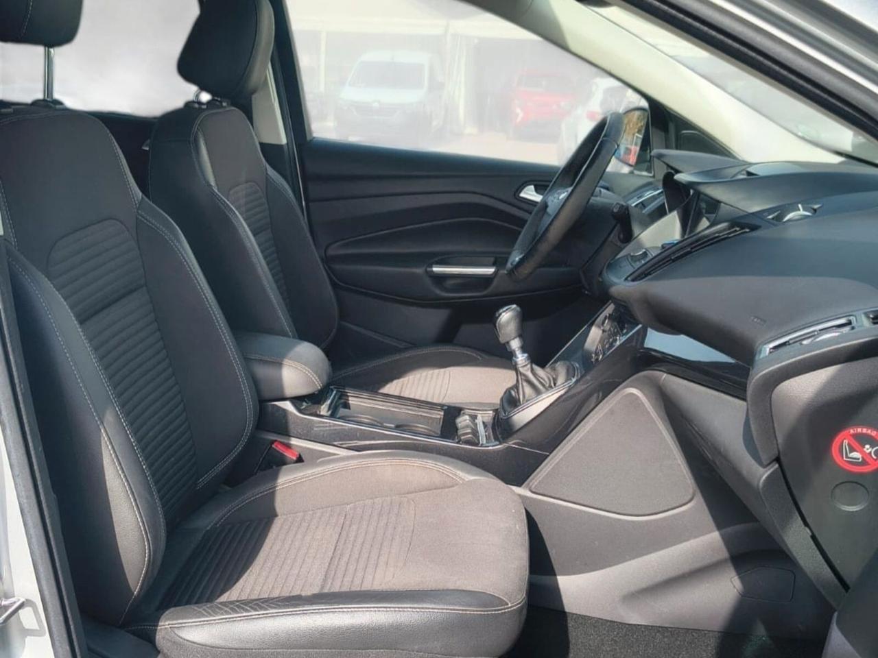 Ford Kuga 1.5 TDCI 120 CV S&S 2WD Titanium