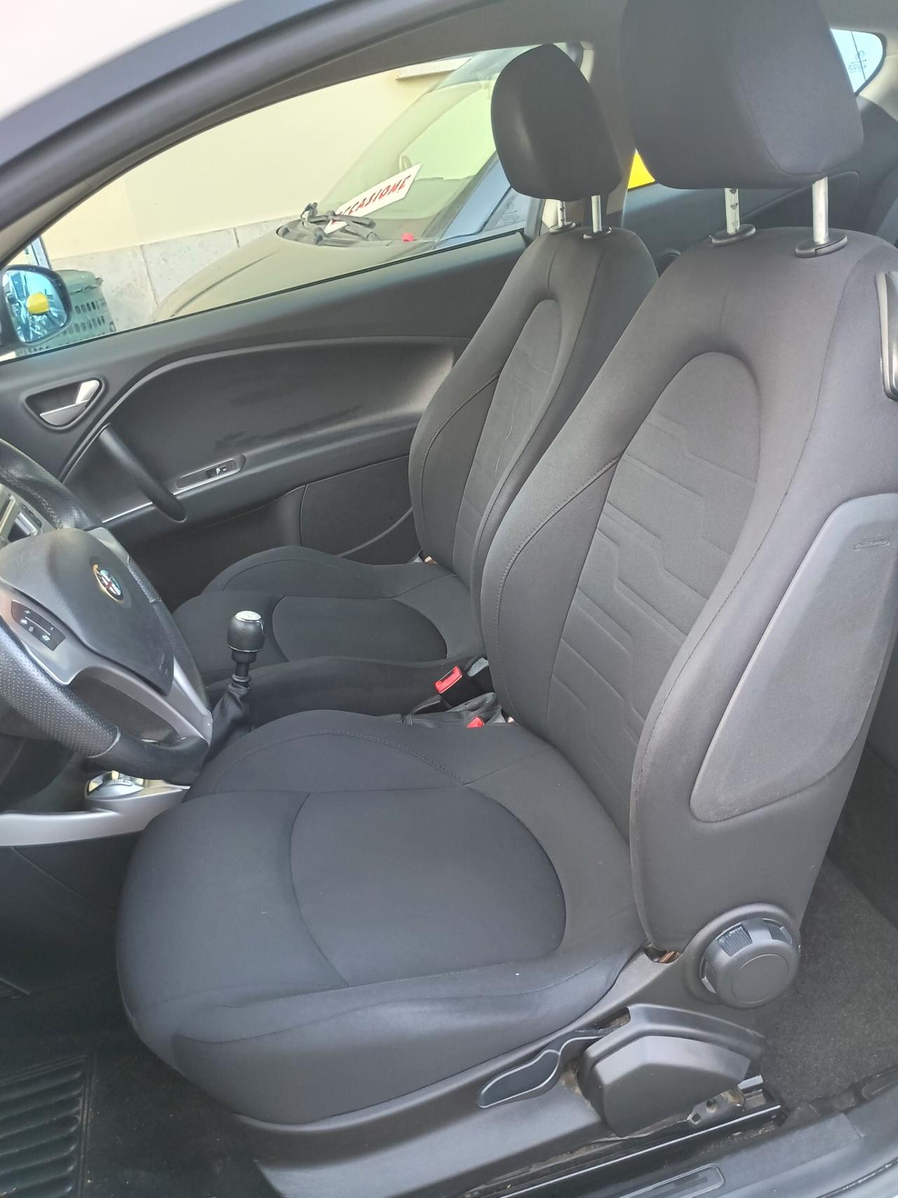 Alfa Romeo MiTo 1.4 T 135 CV M.air S&S Distinctive
