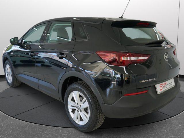 OPEL Grandland X 1.5 diesel Ecotec aut. Business Elegance
