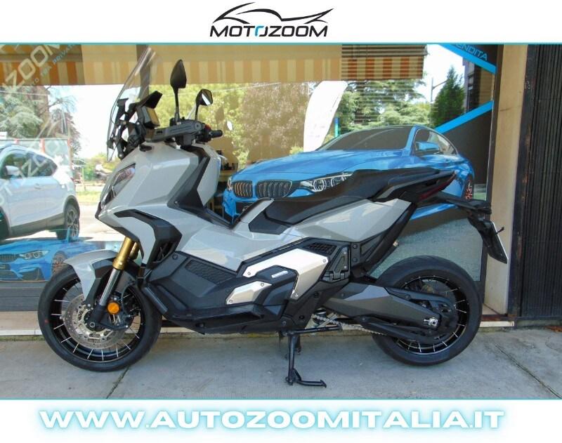 Honda X-ADV 750 ABS DCT