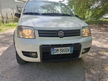 Fiat Panda 1.3 MJT 16V 4x4 Climbing NEOPATENTATI