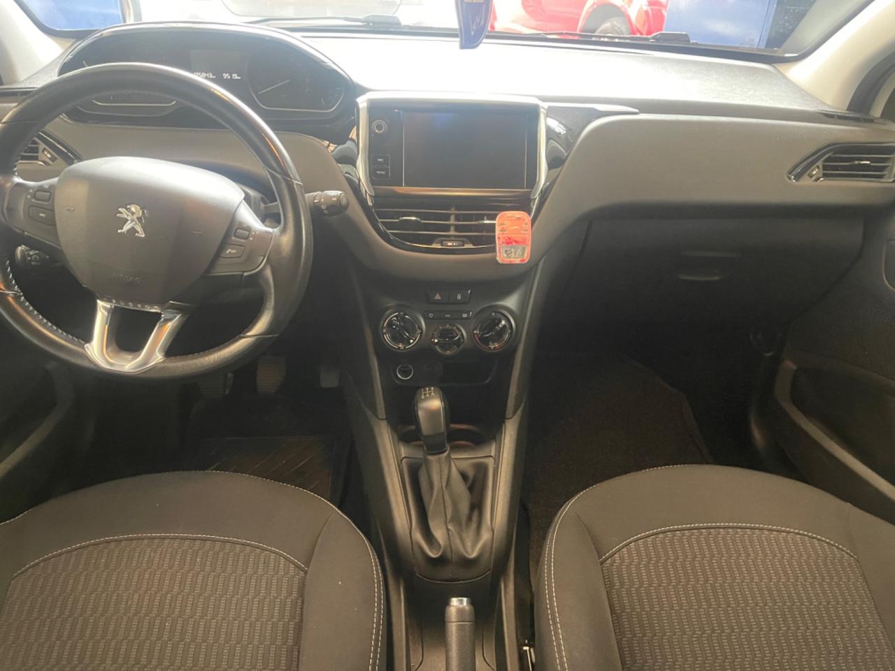 Peugeot 208 euro 6 neopatentati