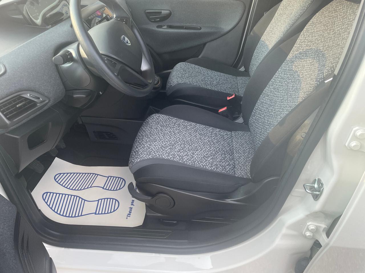 Lancia Ypsilon 1.2 69 CV 5 P. Elefantino X NEOPATENTATI