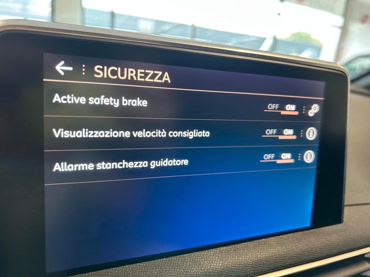 Peugeot 3008 GT LINE BlueHDi 130 6mt SPOTICAR