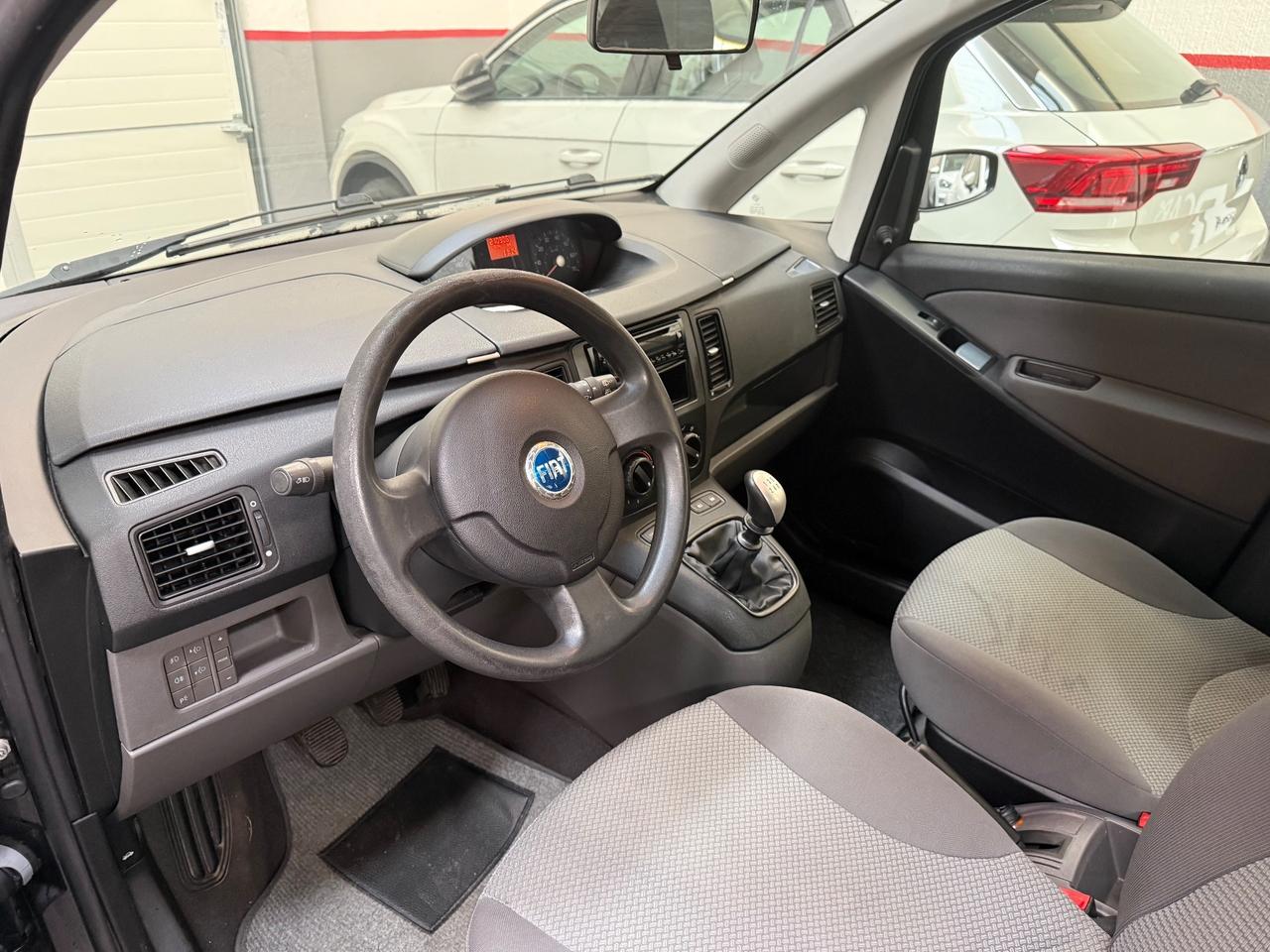 Fiat Idea 1.2 16V BlackLabel