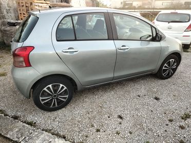 Toyota Yaris 1.0 5 porte km 188000