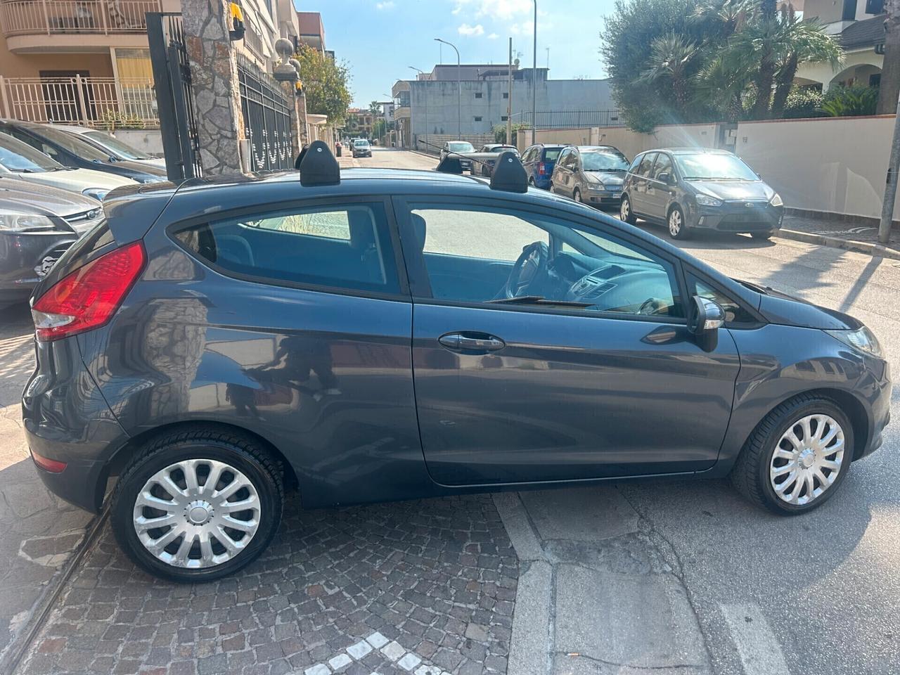 Ford Fiesta 1.6 TDCi 95CV 3 porte Tit.
