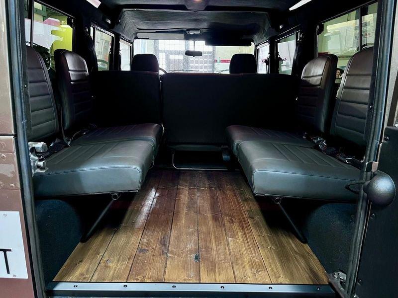 Land Rover Defender Defender 110 2.5 Tdi ASI 9 posti Station Wagon