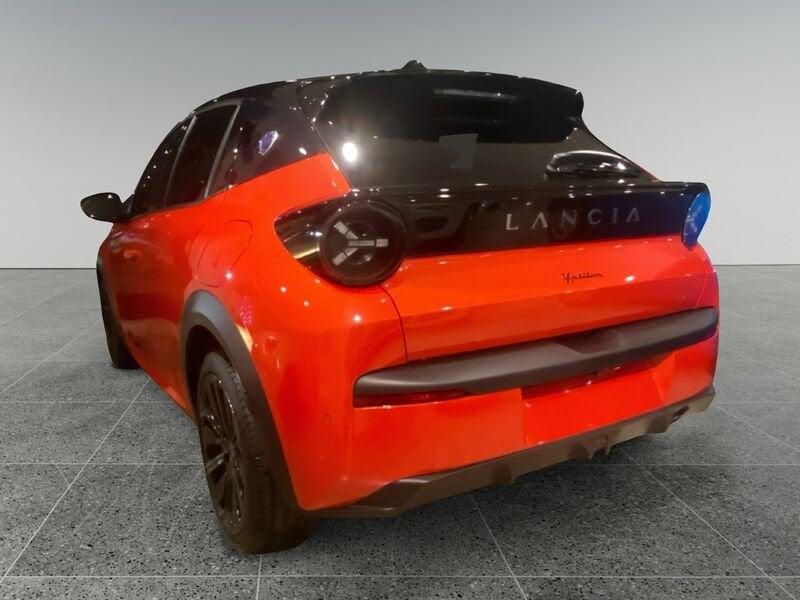 Lancia Ypsilon Ypsilon Hybrid e-DCT HF Line