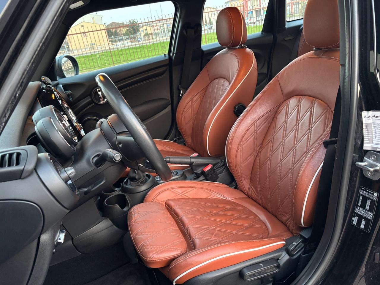 Mini 1.5 One Baker Street Con soli 48000km