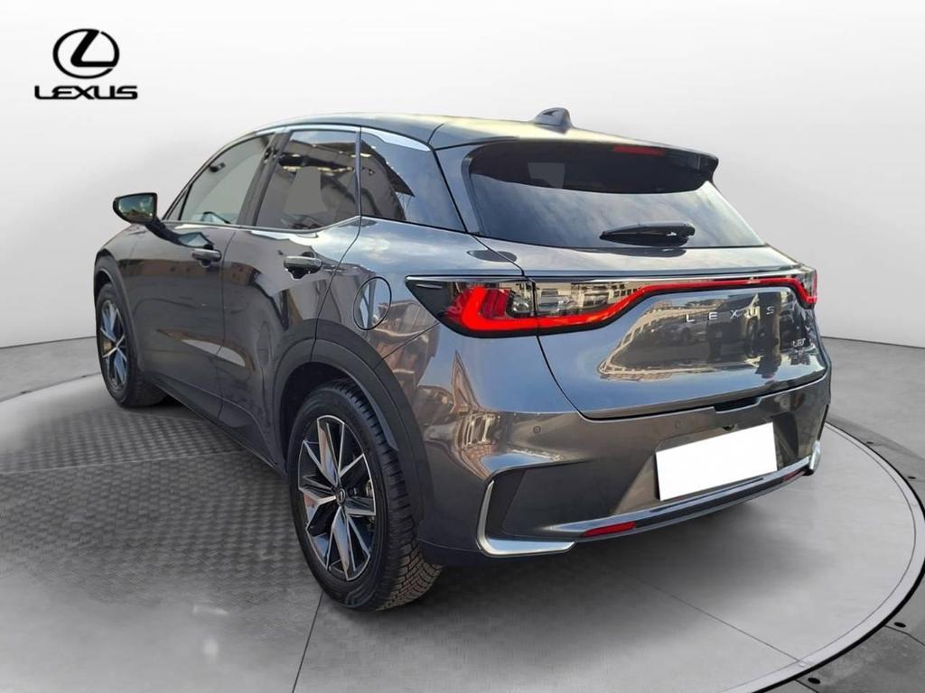 Lexus LBX 1.5 Hybrid Cool 4WD