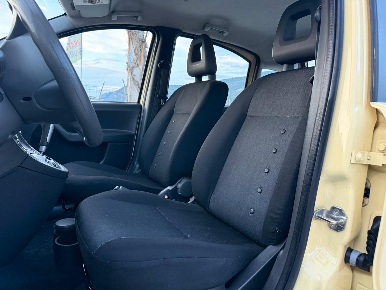 FIAT PANDA ANNO 2010 1.2 BENZINA AUTOMATICA