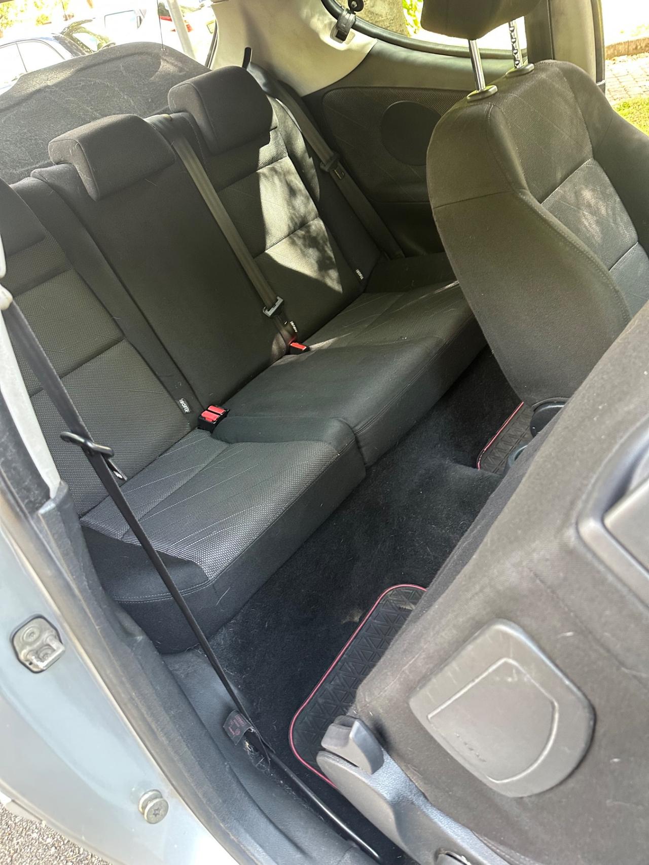 Peugeot 207 1.6 HDi 110CV 3p. XS