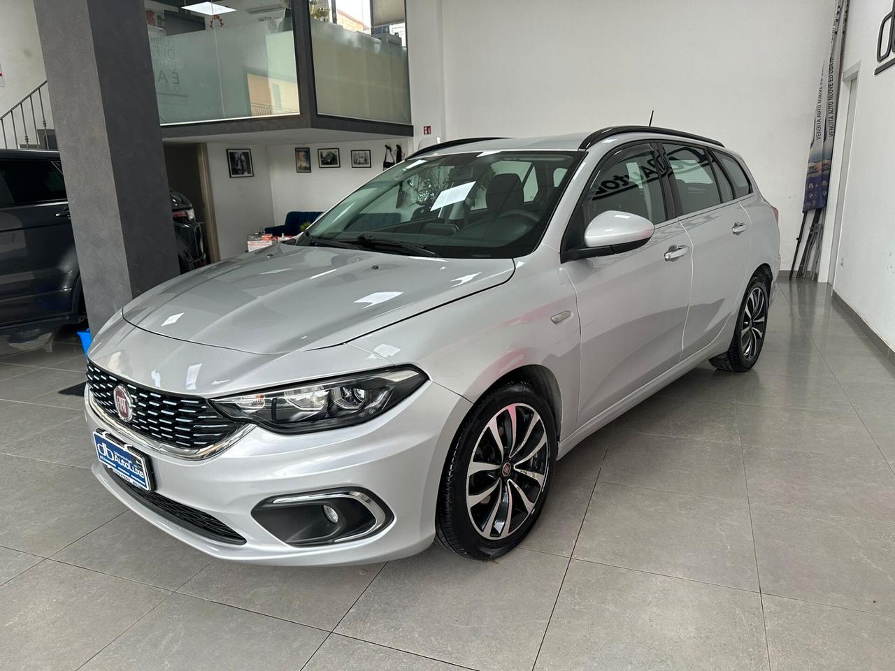 Fiat Tipo 1.6 Mjt S&S 5 porte Lounge