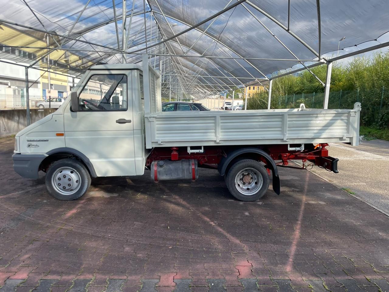 Iveco Daily 35-10 Classic Ribaltabile Trilaterale