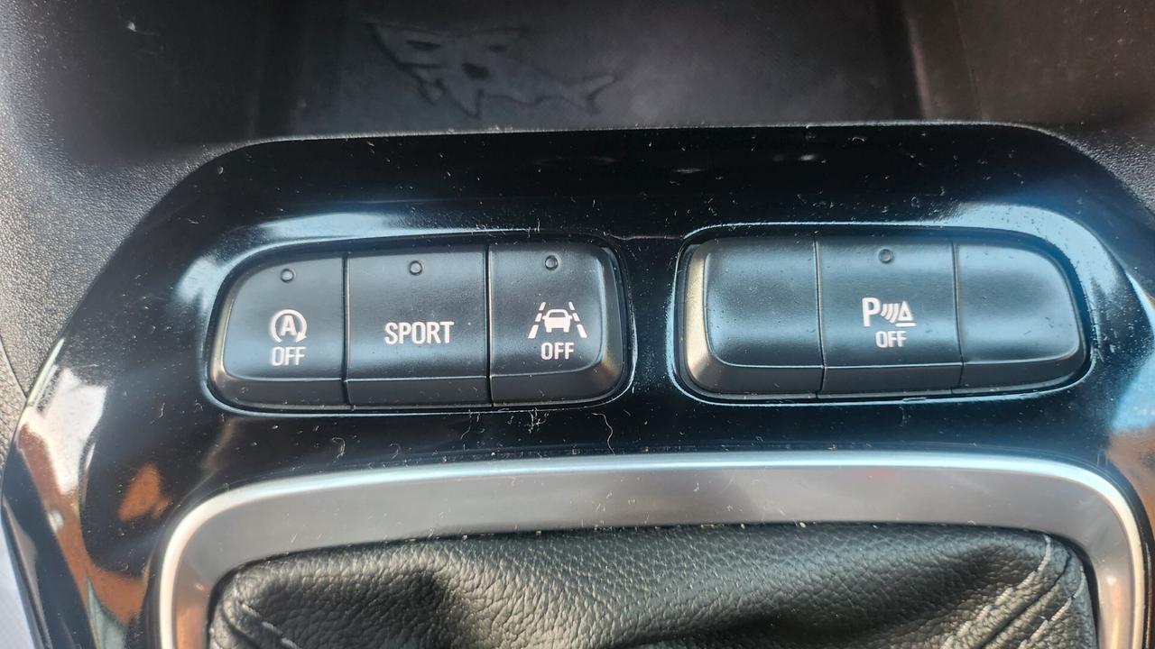 Opel Corsa 1.2 100 CV GS Line