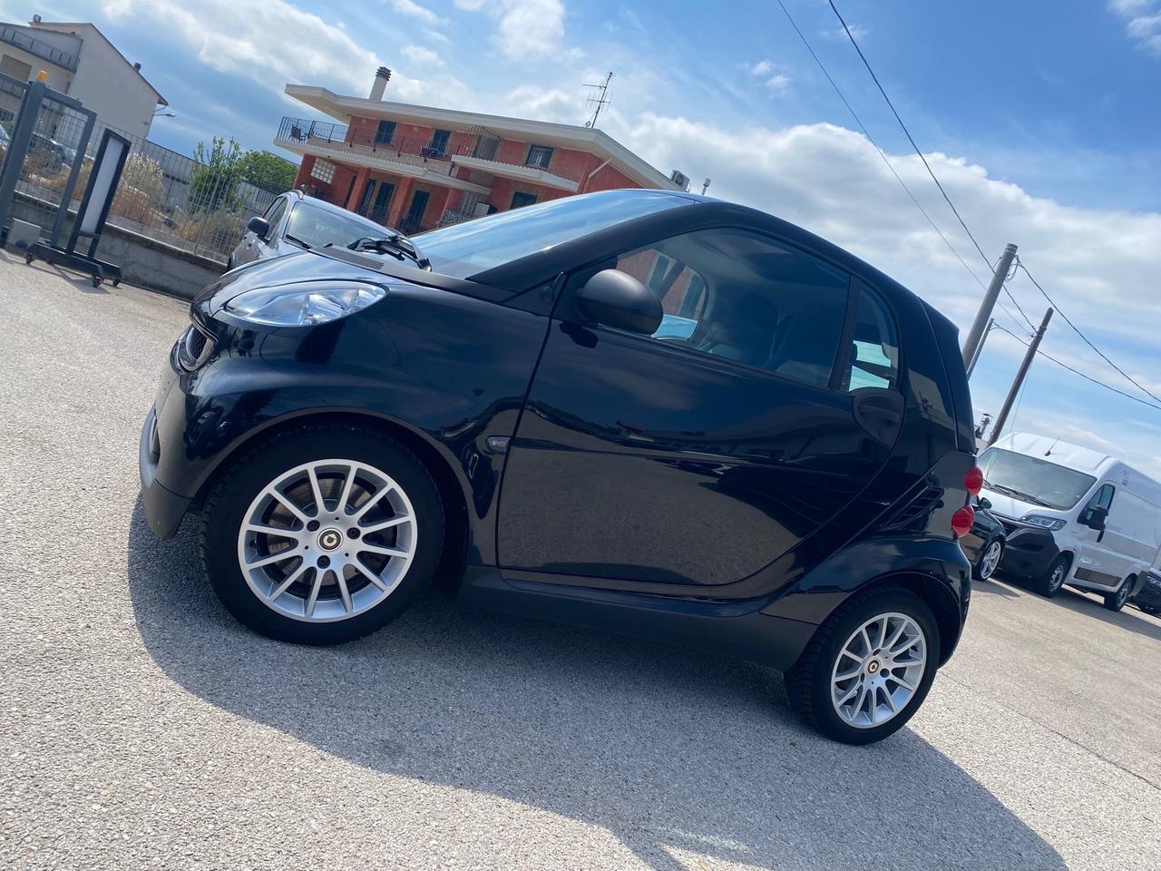 Smart ForTwo 800 40 kW coupé passion cdi