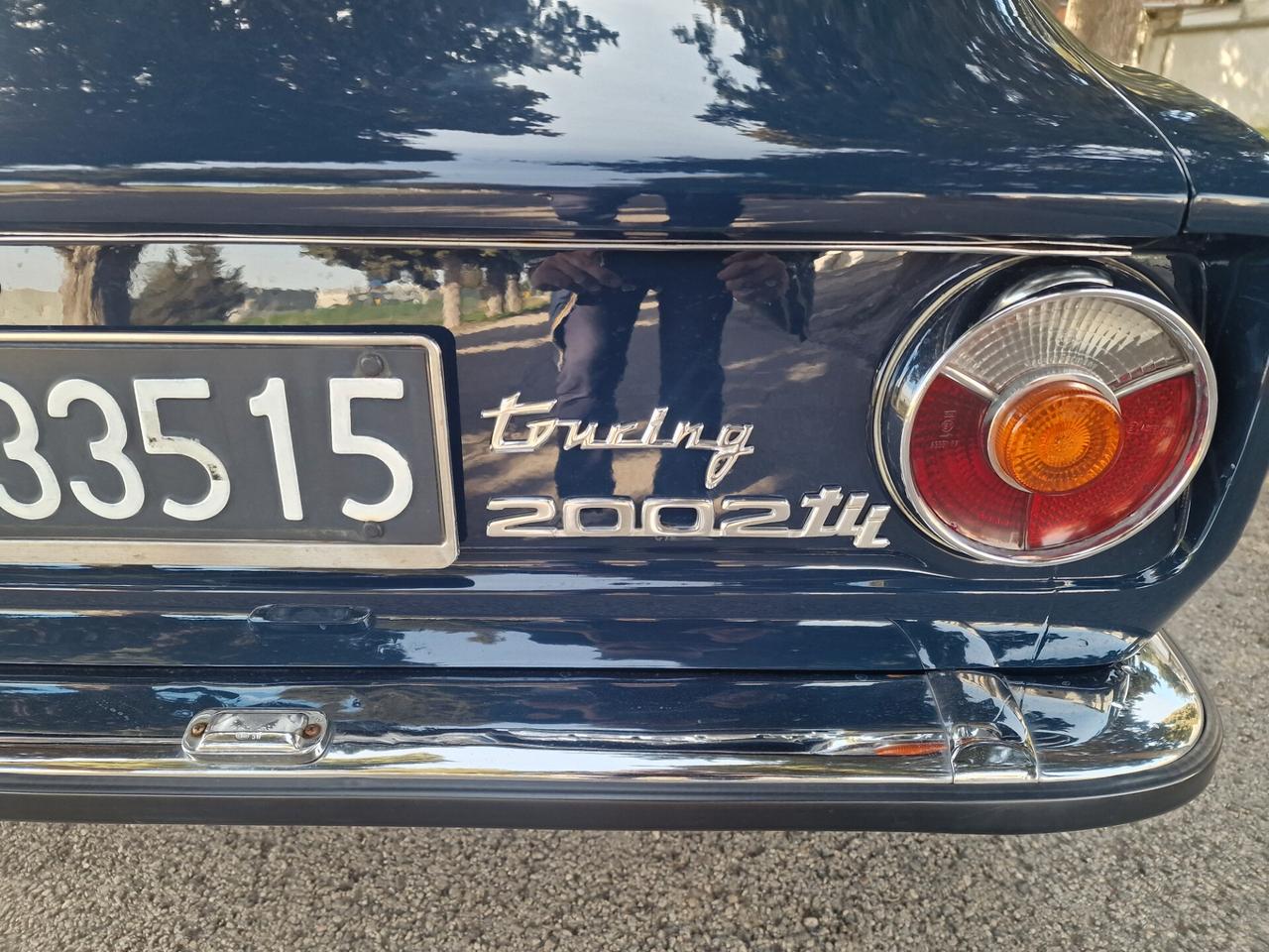 Bmw 2002 Tii - Book Service 5 speed