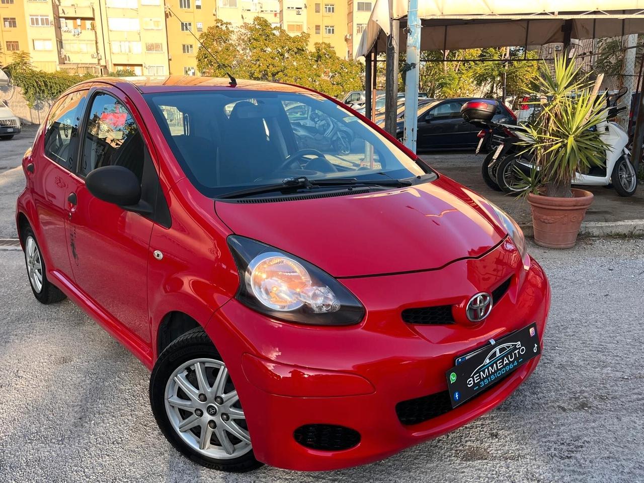 Toyota Aygo 1.0 VVT-i 68CV 5 porte Now 67.000KM