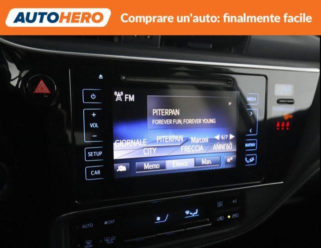 TOYOTA Auris Touring Sports 1.8 Hybrid Black Edition