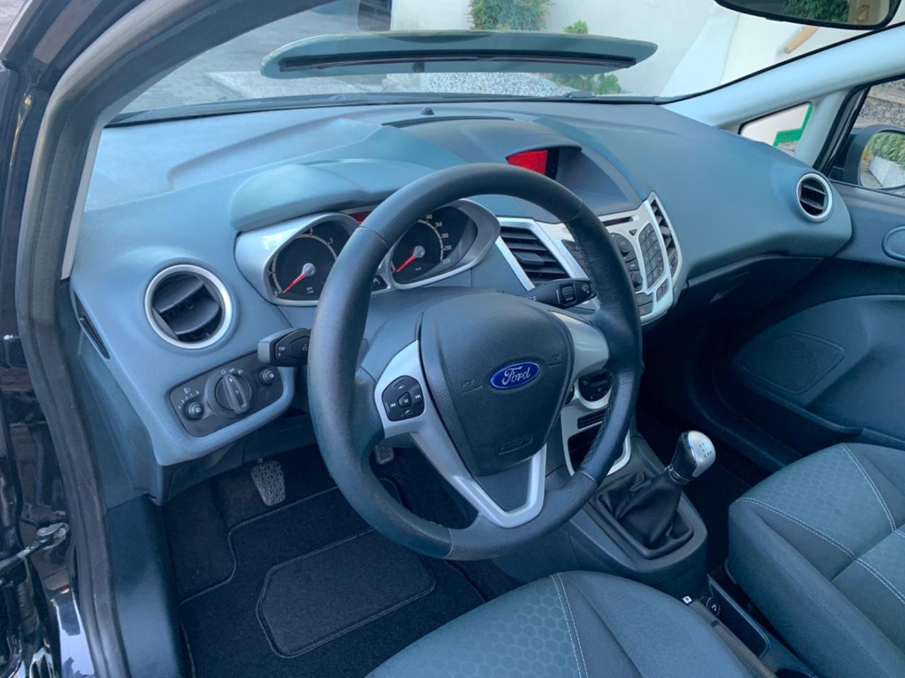 Ford Fiesta 1.2 82 CV 5 porte Titanium