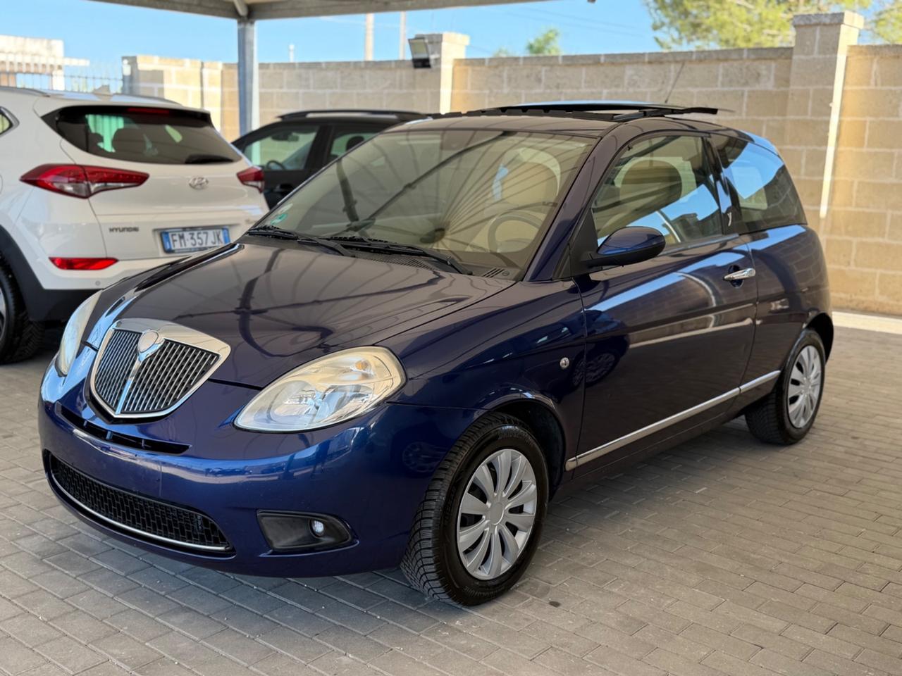 Lancia Ypsilon 1.3 MJT 90 CV Platino TETTO + ALCANTARA