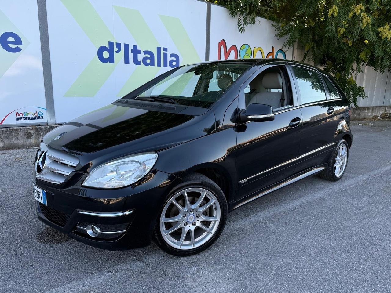 Mercedes-benz B 180 CDI Premium 109cv in perfette condizioni
