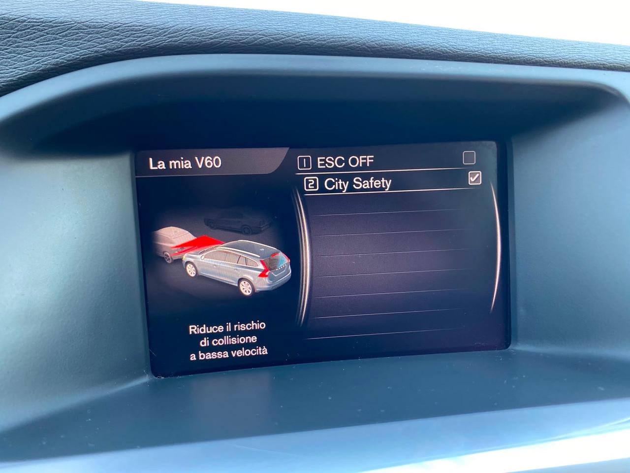 Volvo V60 D2 Geartronic Momentum