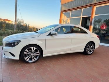 Mercedes-benz CLA 180 d Premium