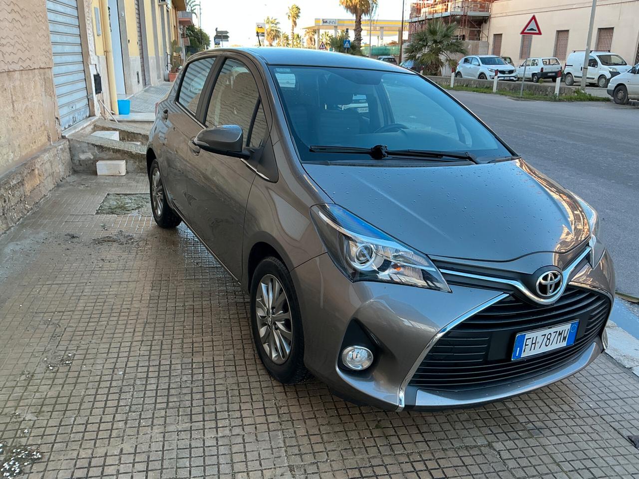 Toyota Yaris 1.0 5 porte Active