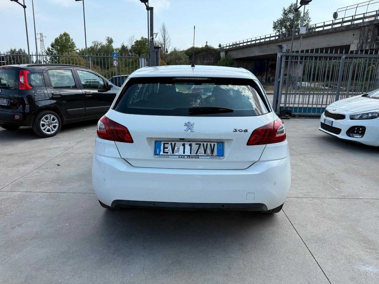 308 1.6 DIESEL 2014 197.000KM-FULL OPTIONAL