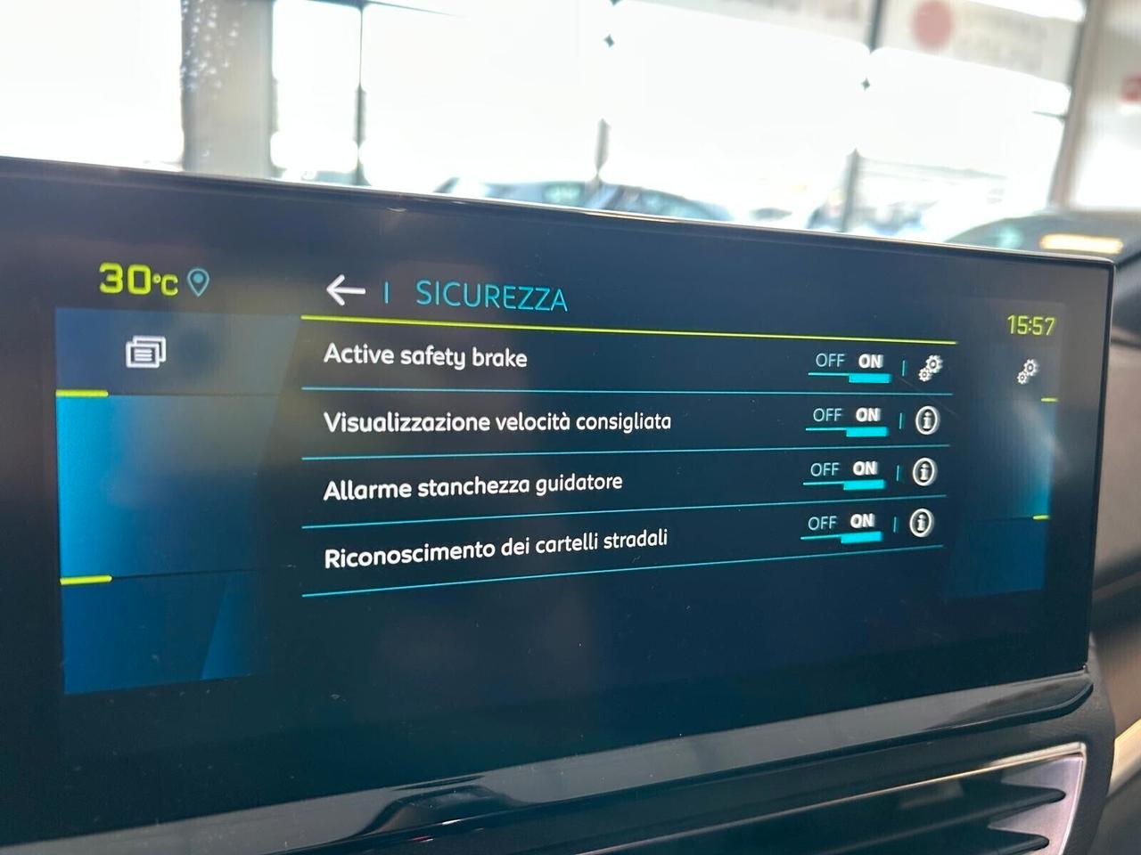 Peugeot 3008 GT PACK Hybrid 225 e-EAT8 SPOTICAR