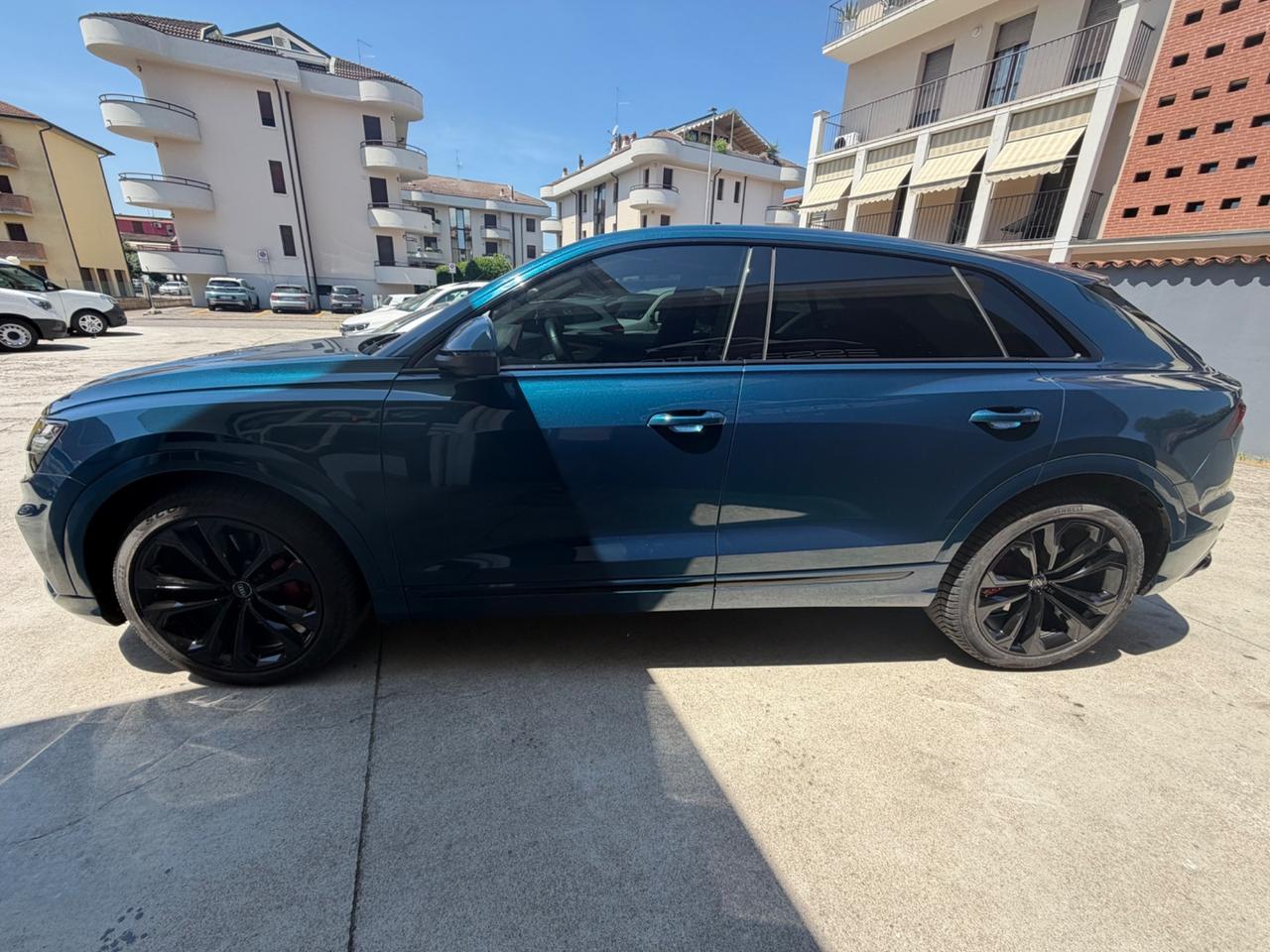 Audi Q8 55 TFSI quattro tiptronic Sport