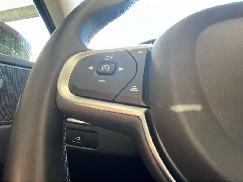 Volvo XC60 XC60 B4 (d) AWD automatico Core