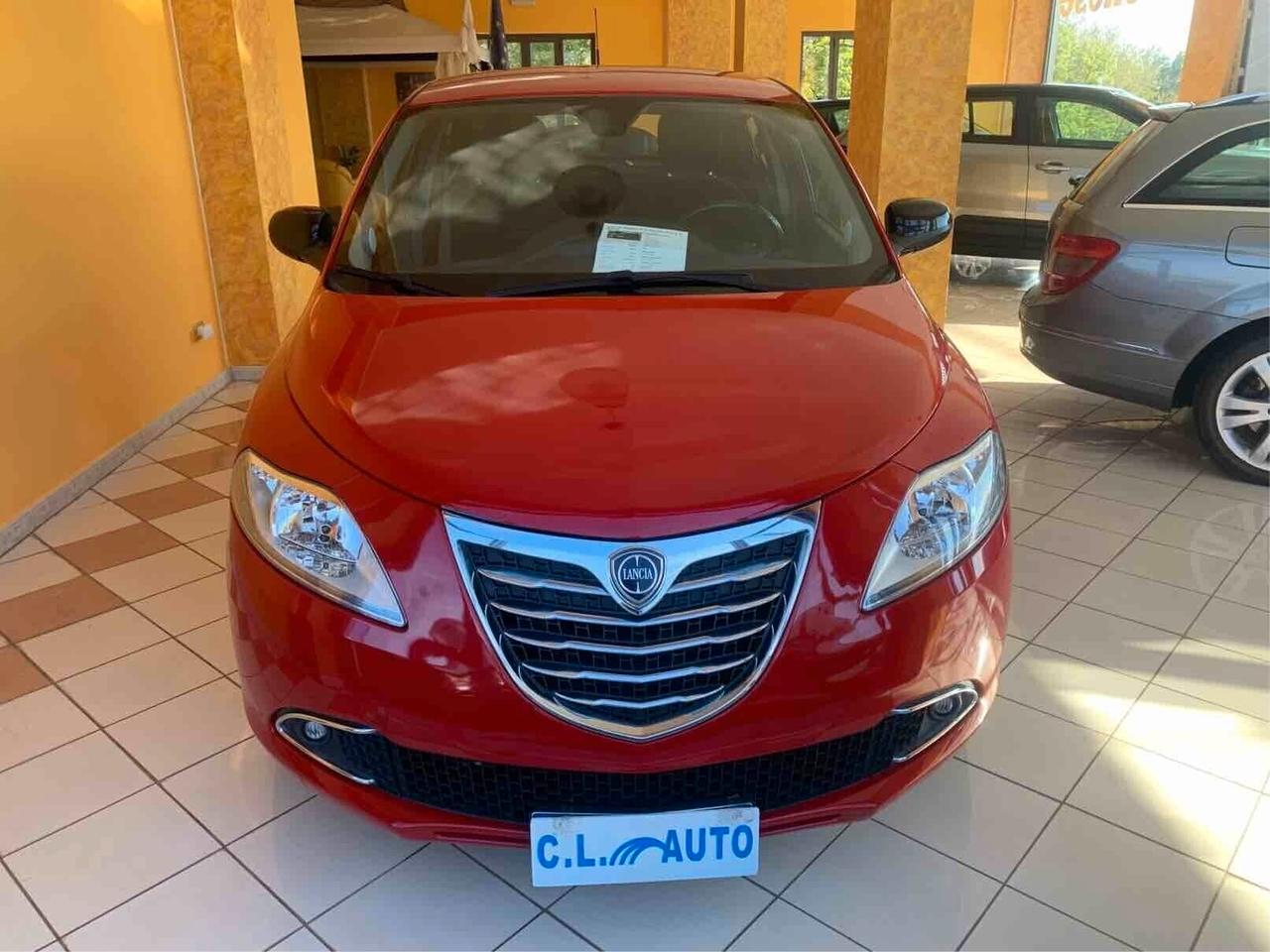 Lancia Ypsilon
