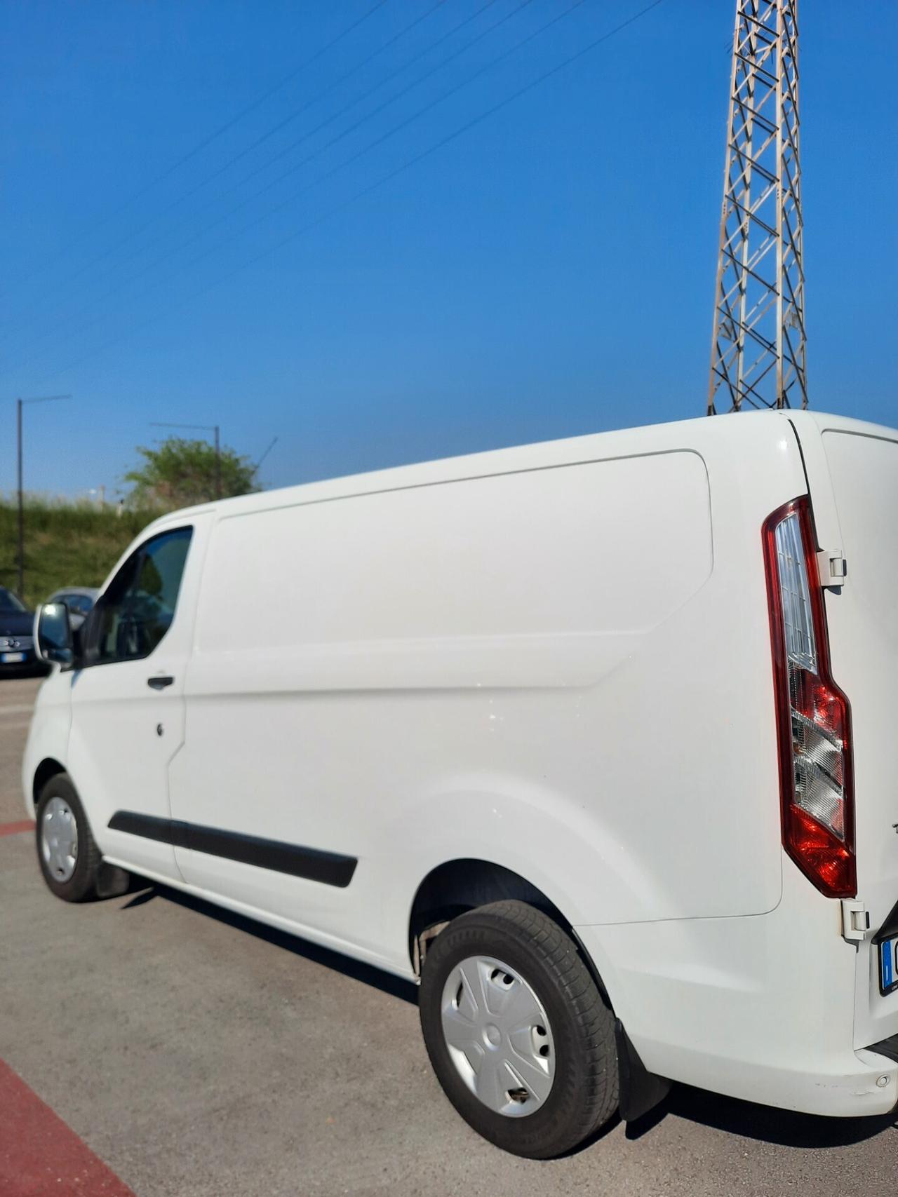 Ford Transit Custom 320 2.0 EcoBlue Hybrid 130 PC PR.IVATO Furgone Trend