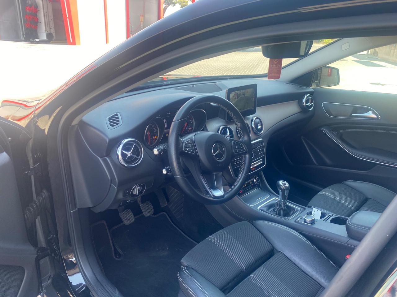 Mercedes-benz GLA 180 GLA 180 d Sport