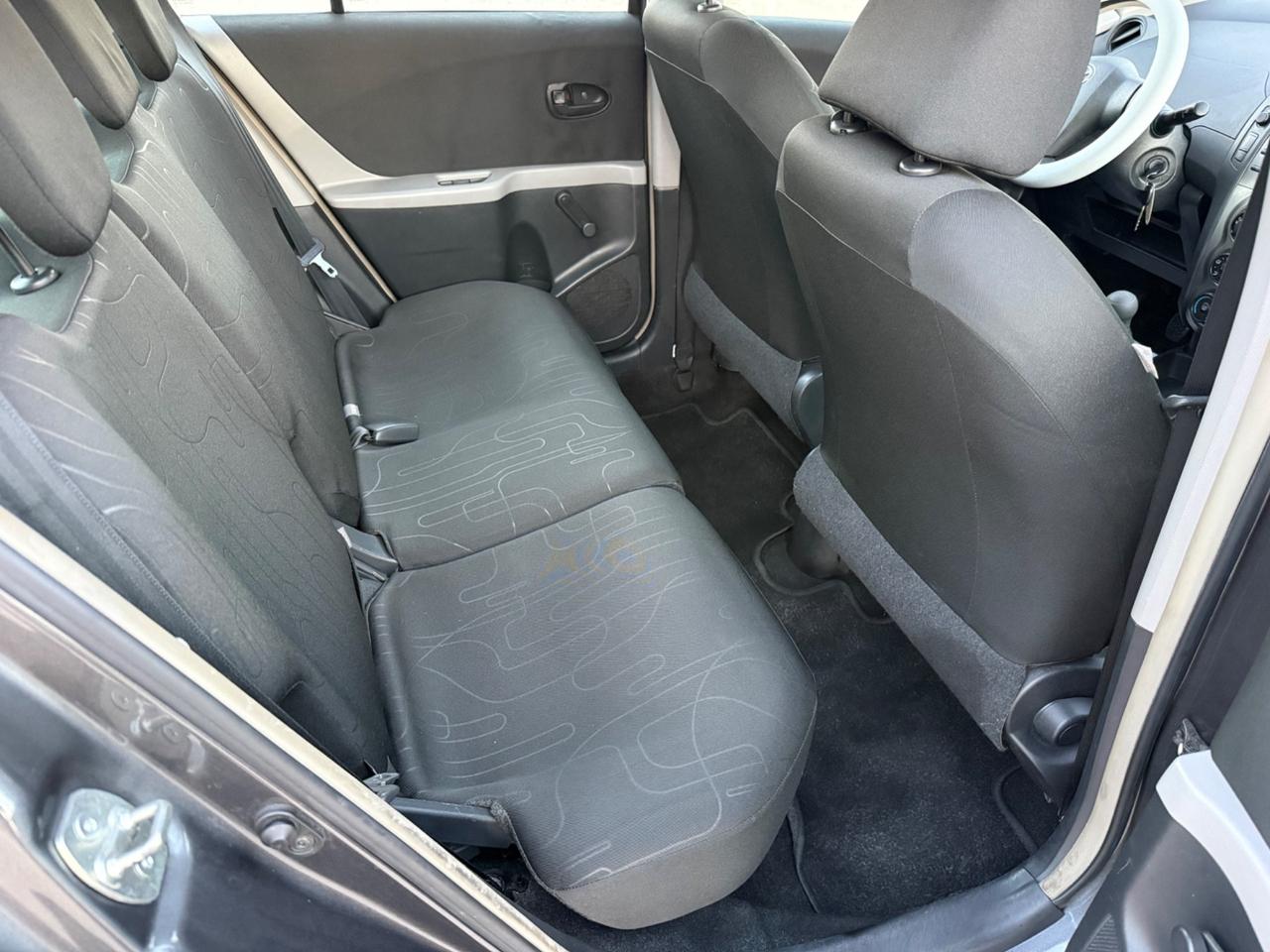 Toyota Yaris 1.0 5 porte Sol