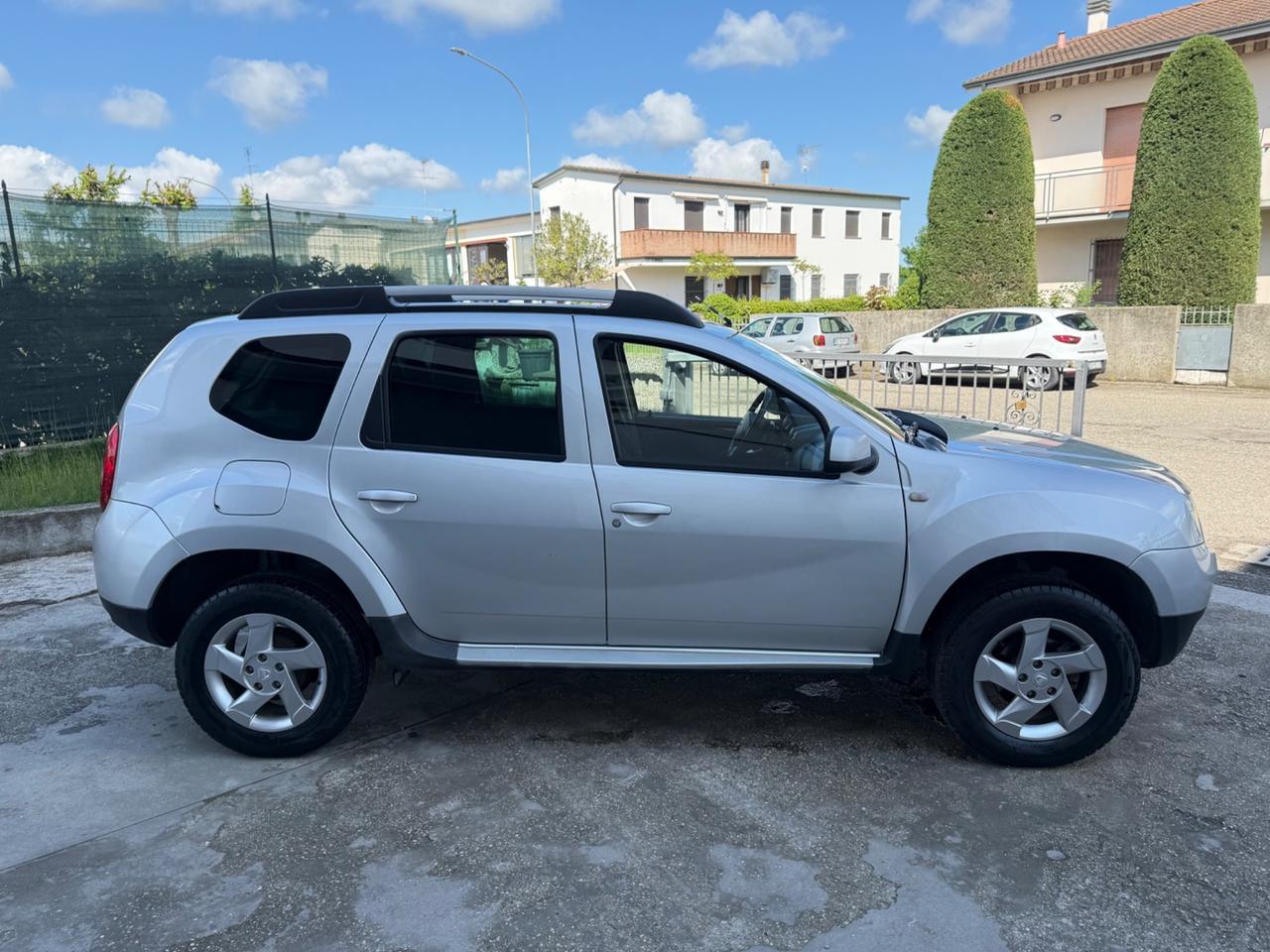 Dacia Duster 1.6 GPL DI SERIE 2032 NEOPAT. 2012