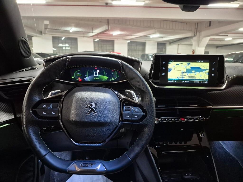 Peugeot 2008 PureTech 130 S&S EAT8 Allure