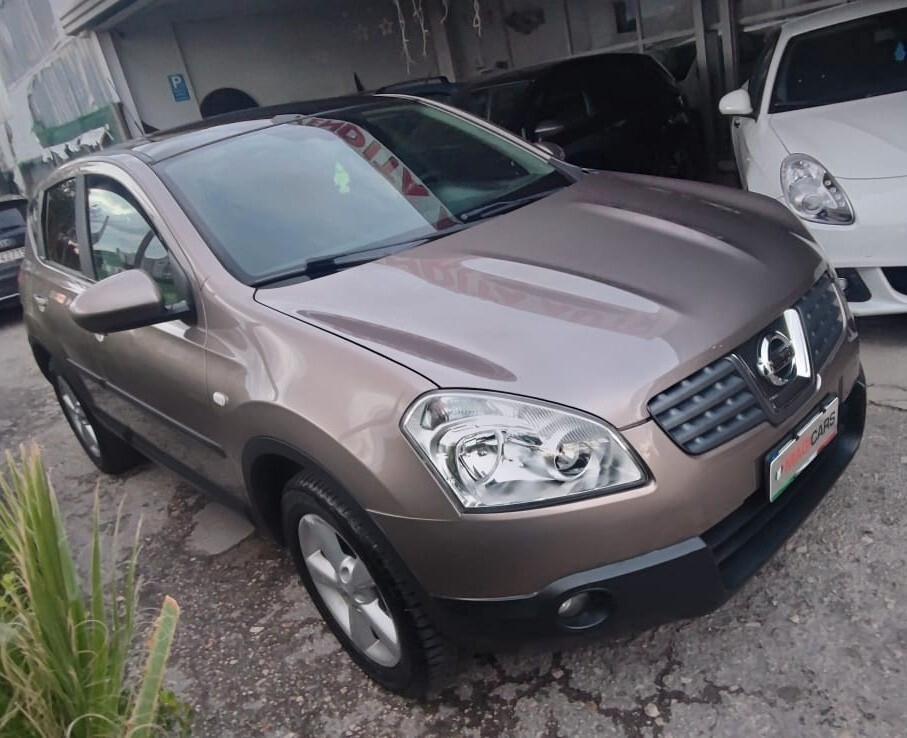 Nissan Qashqai GPL di serie tetto panoramico